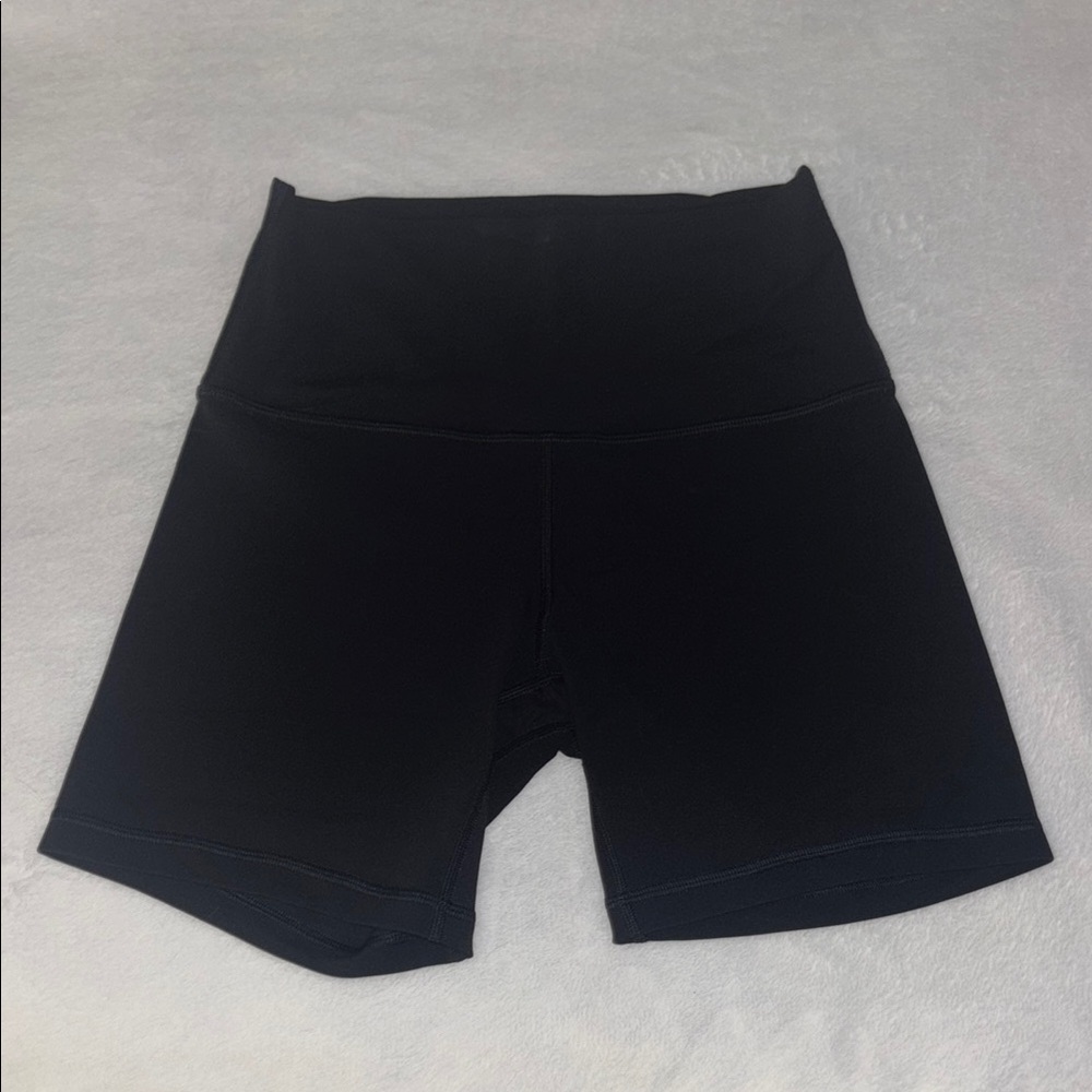 Lululemon Align High-Rise Short (6 inch length)